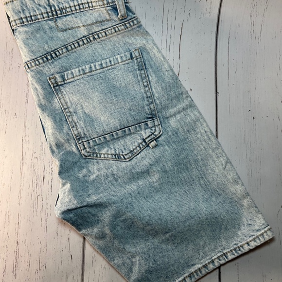 Cotton on Jean Shorts. Size 30 - Picture 2 of 3